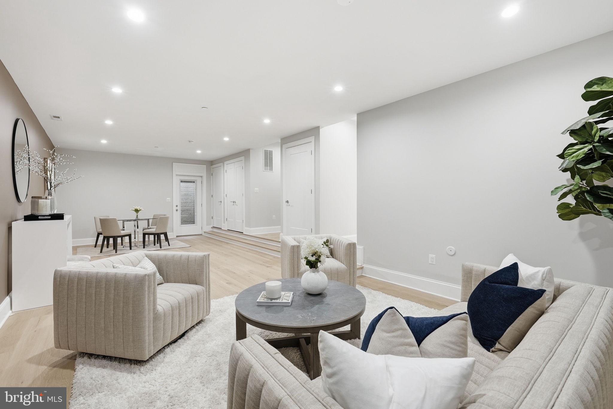 5047 MACARTHUR BOULEVARD NW