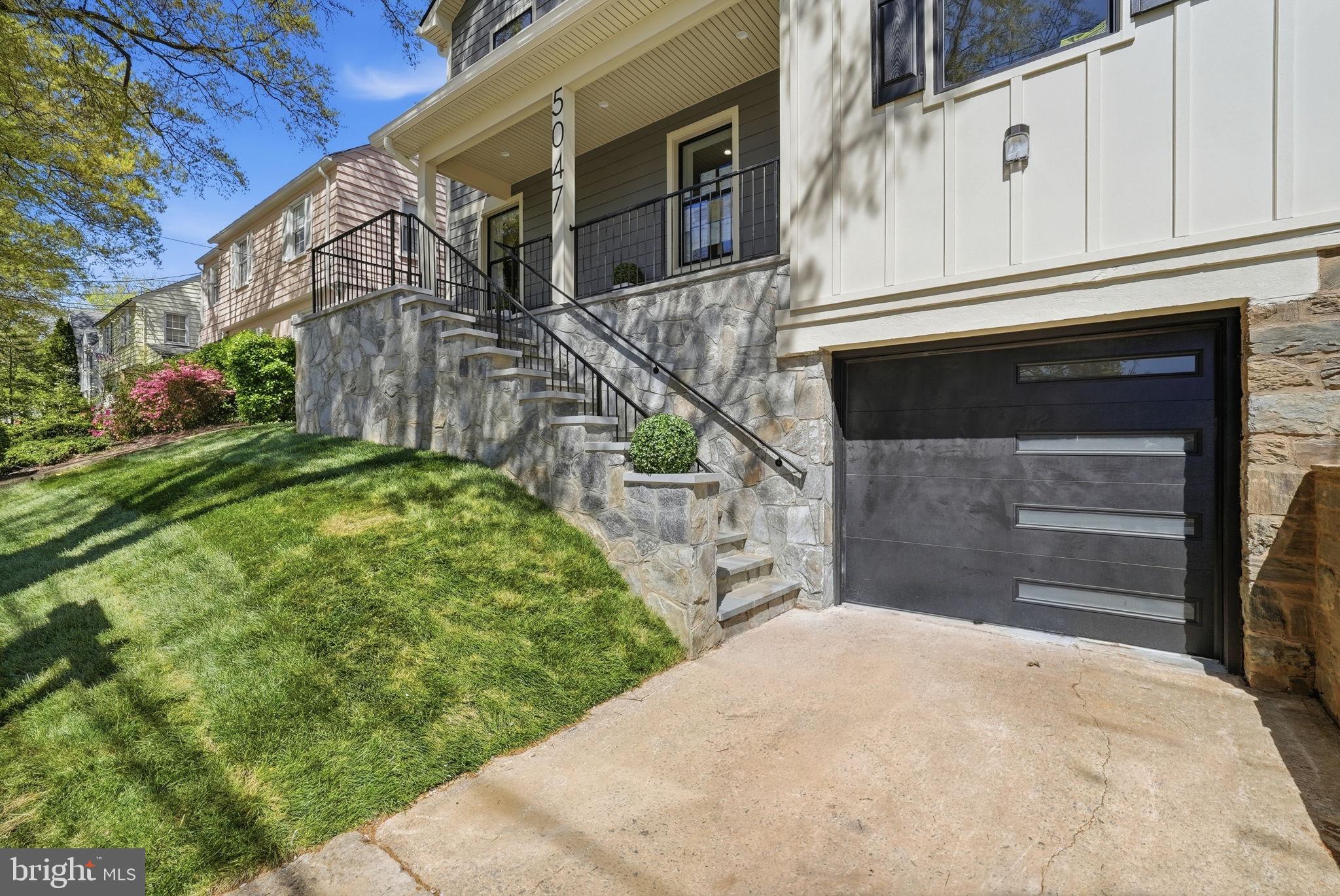 5047 MACARTHUR BOULEVARD NW