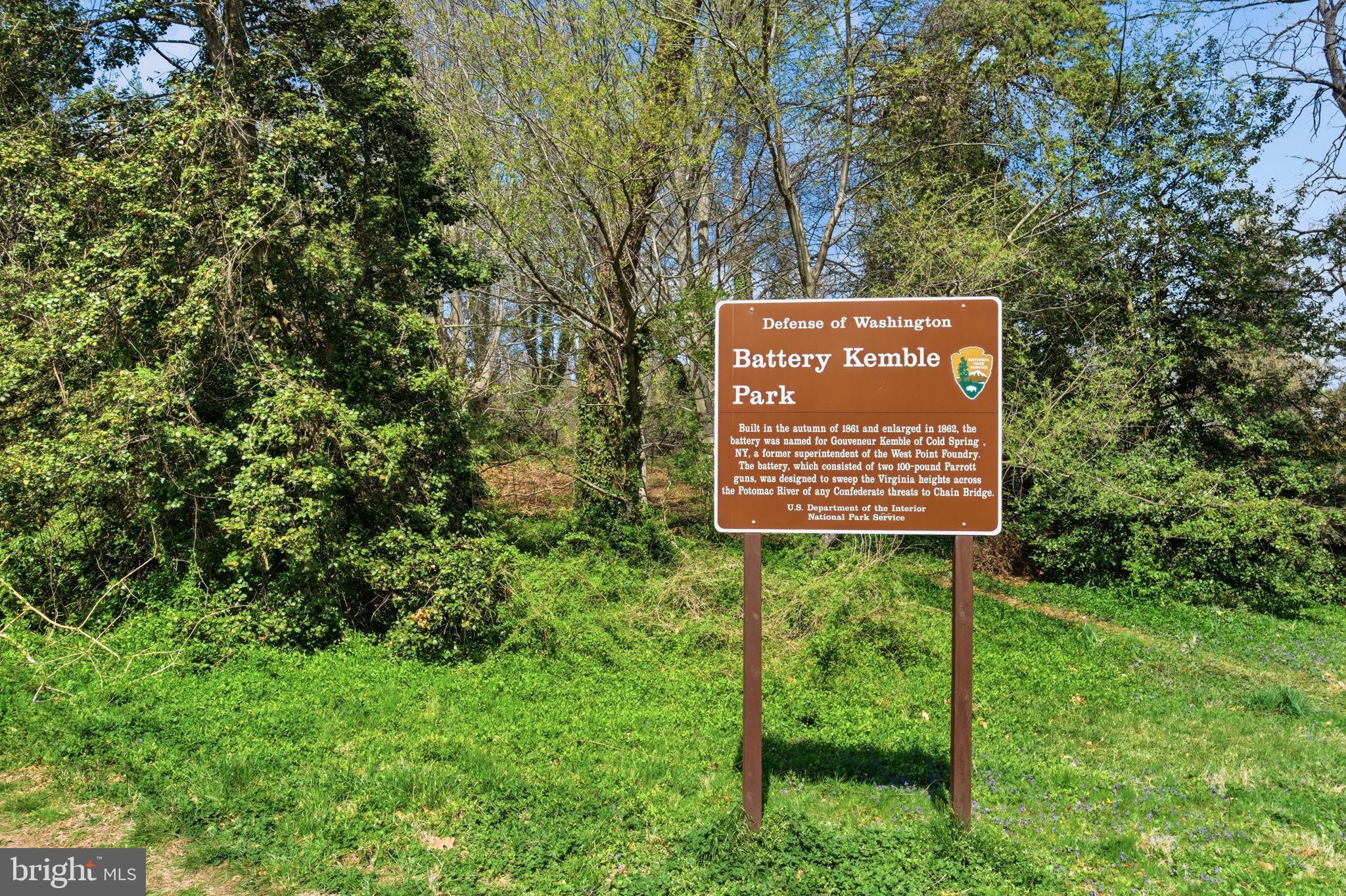 5047 MACARTHUR BOULEVARD NW