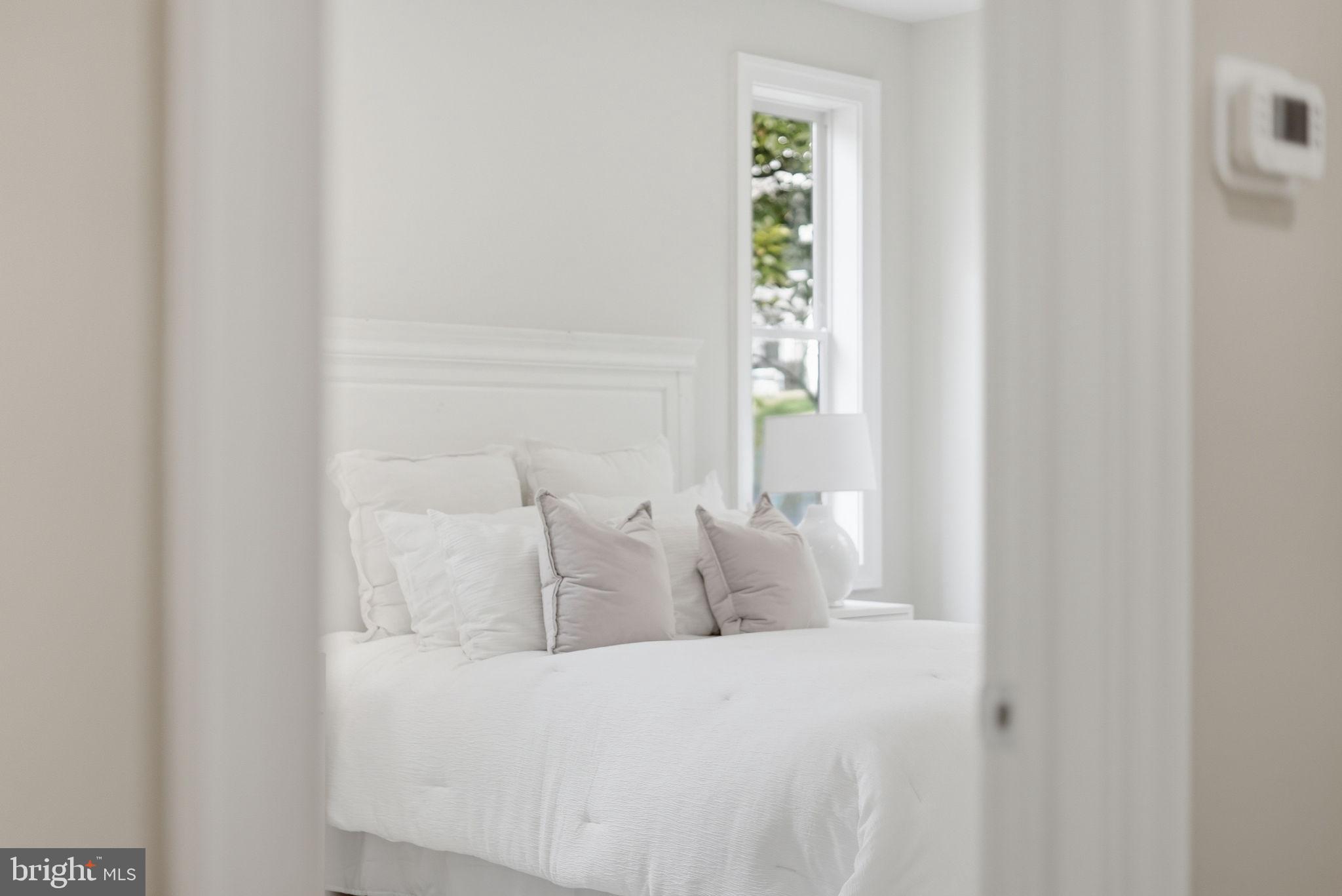 5047 MACARTHUR BOULEVARD NW