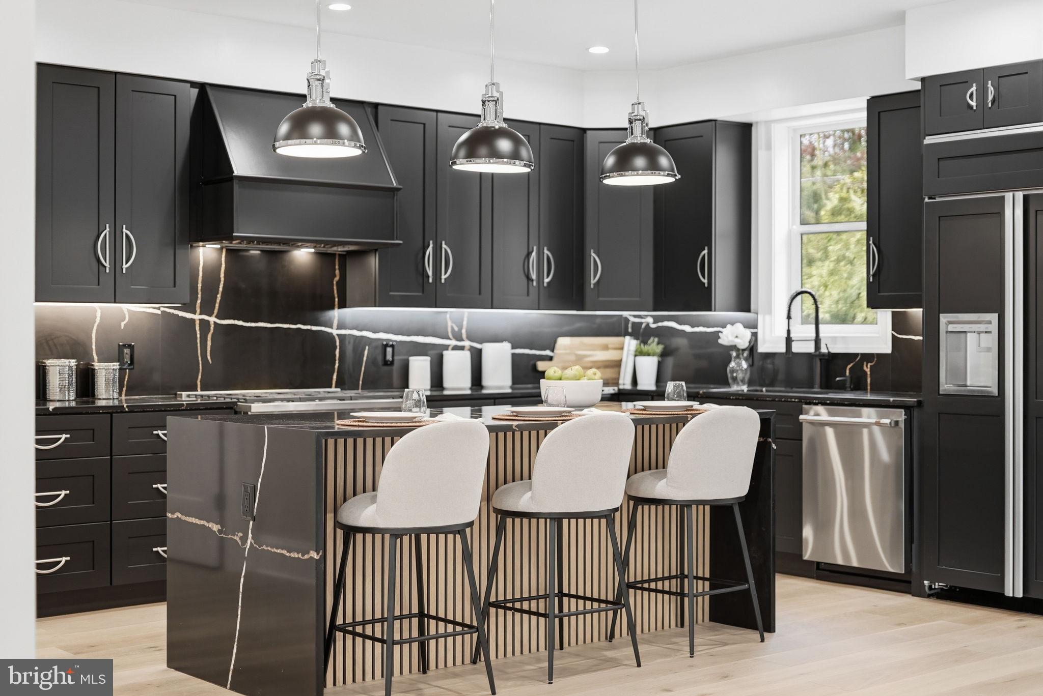 5047 MACARTHUR BOULEVARD NW