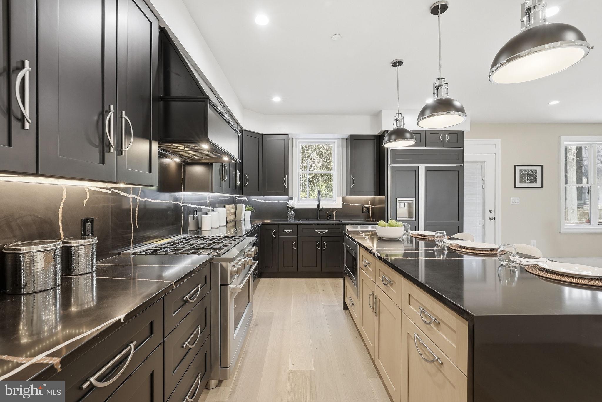 5047 MACARTHUR BOULEVARD NW