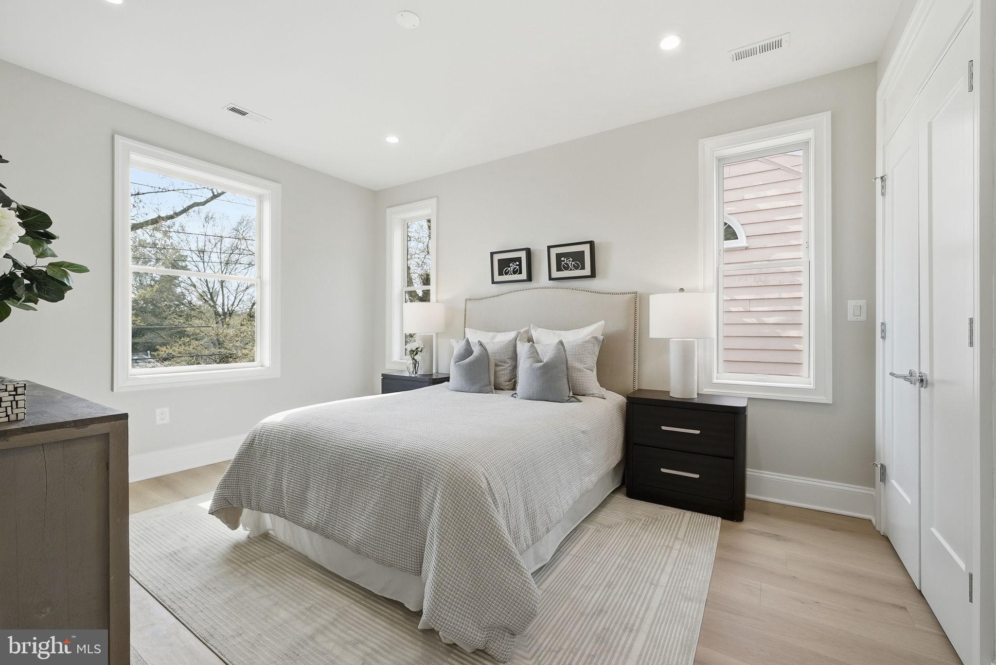 5047 MACARTHUR BOULEVARD NW