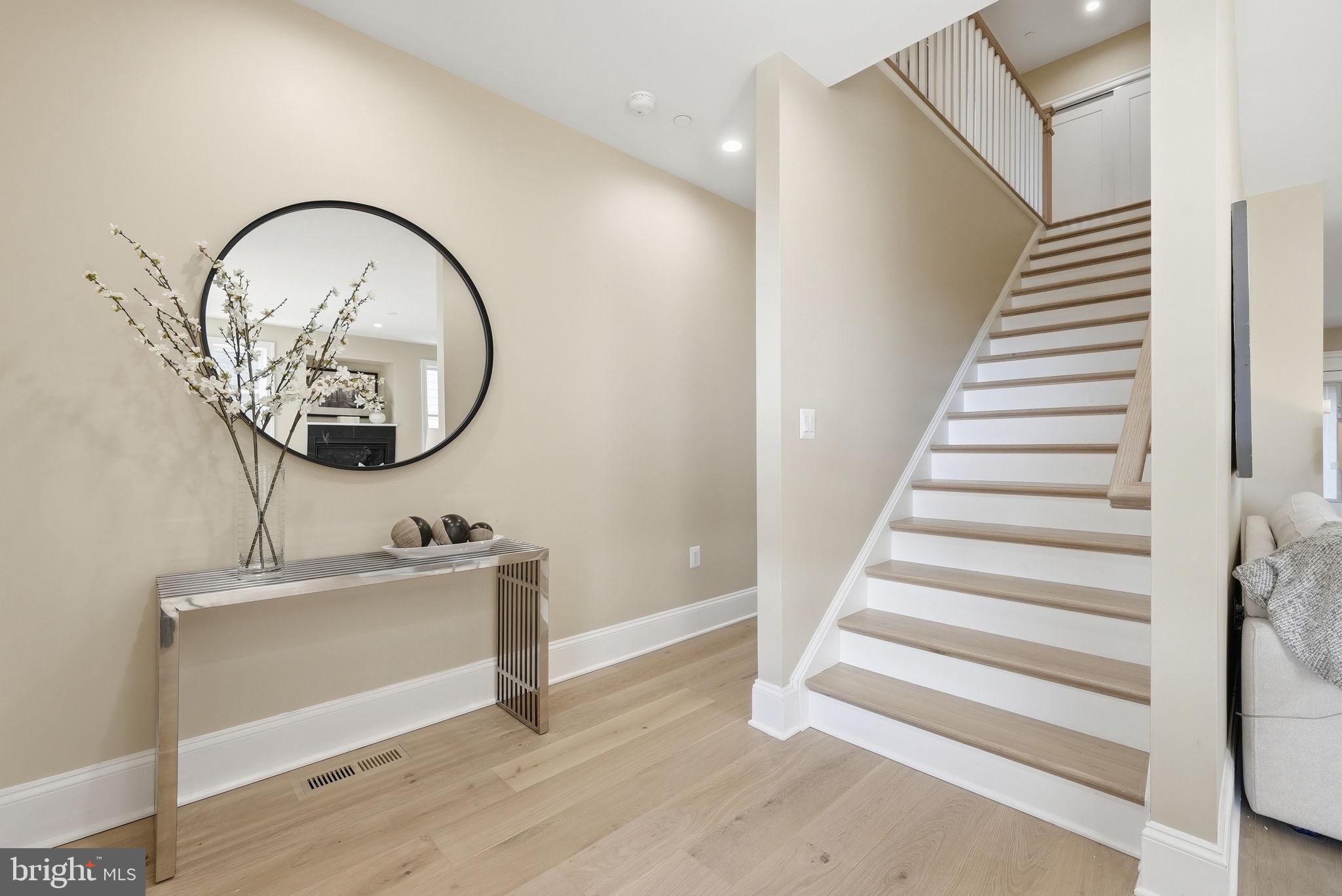 5047 MACARTHUR BOULEVARD NW