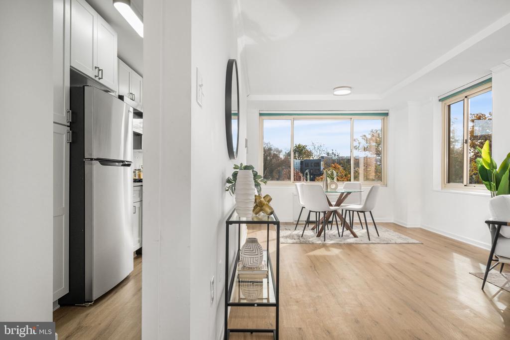 4000 TUNLAW ROAD NW 811