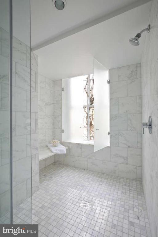 3250 N STREET NW 1A