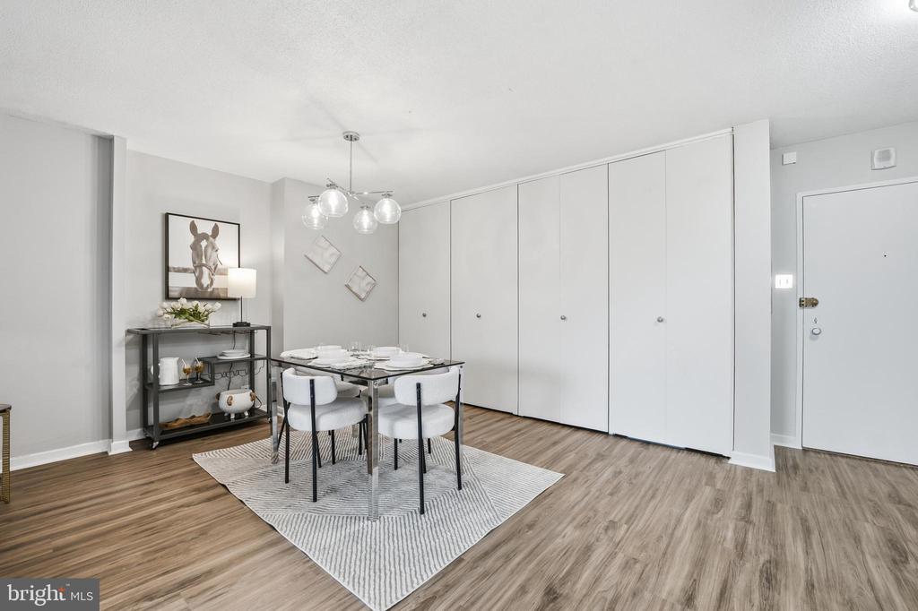1245 4TH STREET SW Unit: E301