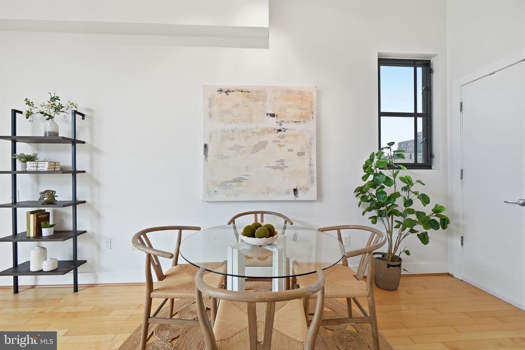 2426 ONTARIO ROAD NW Unit: 401