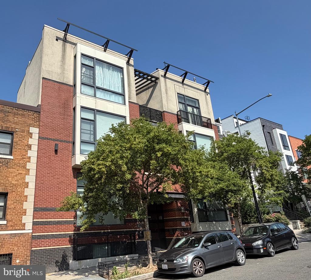 2426 ONTARIO ROAD NW Unit: 401