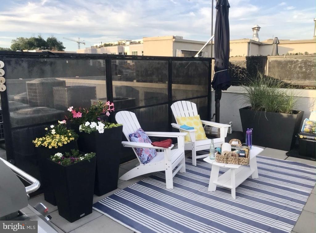 2426 ONTARIO ROAD NW Unit: 401
