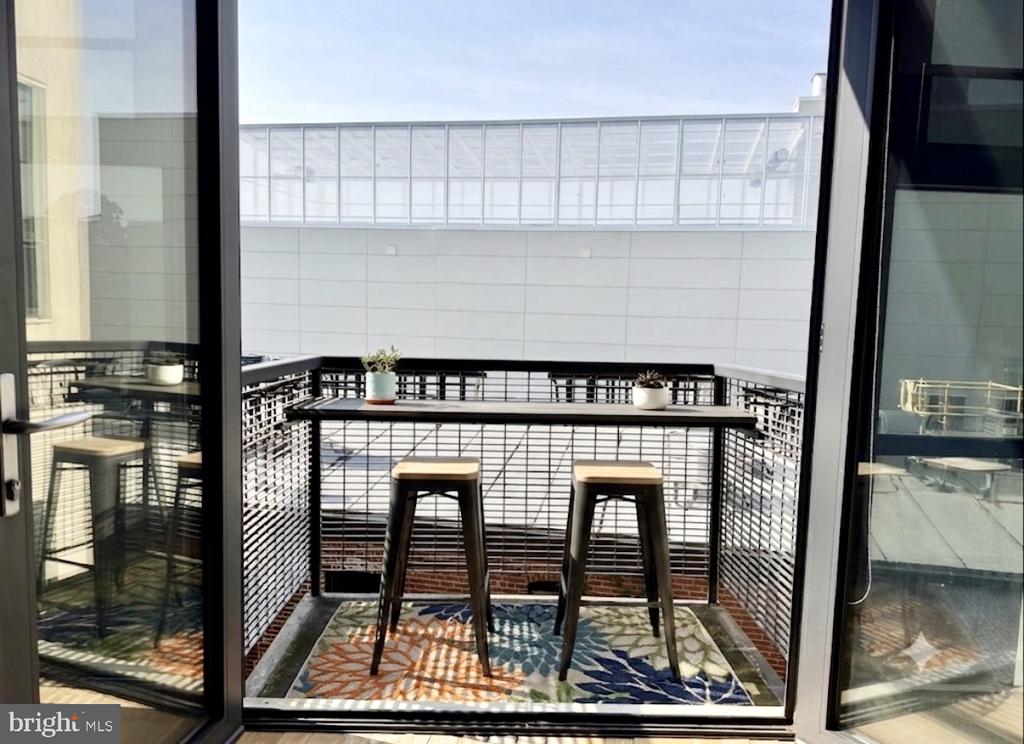 2426 ONTARIO ROAD NW Unit: 401