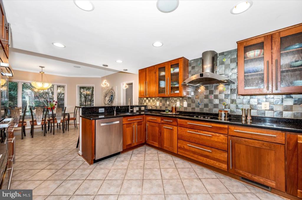 2 DUNCAN BRANCH CT