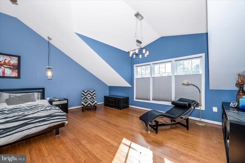 2 DUNCAN BRANCH CT