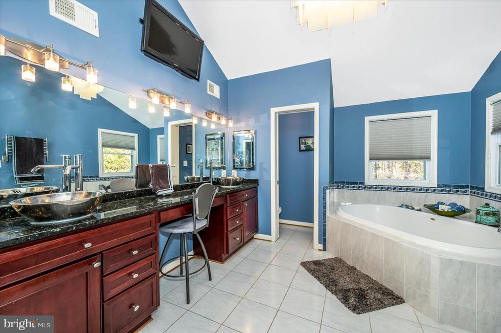 2 DUNCAN BRANCH CT