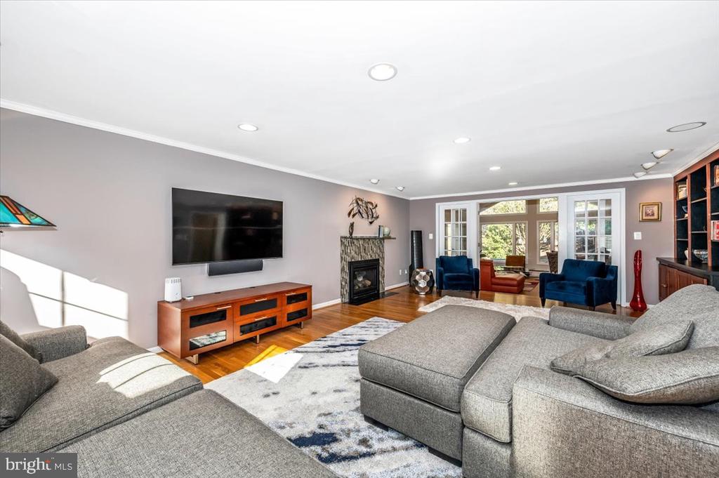 2 DUNCAN BRANCH CT