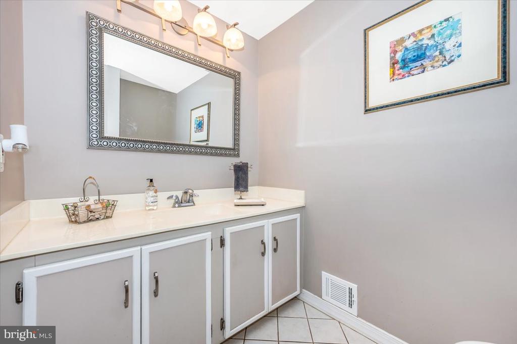 2 DUNCAN BRANCH CT