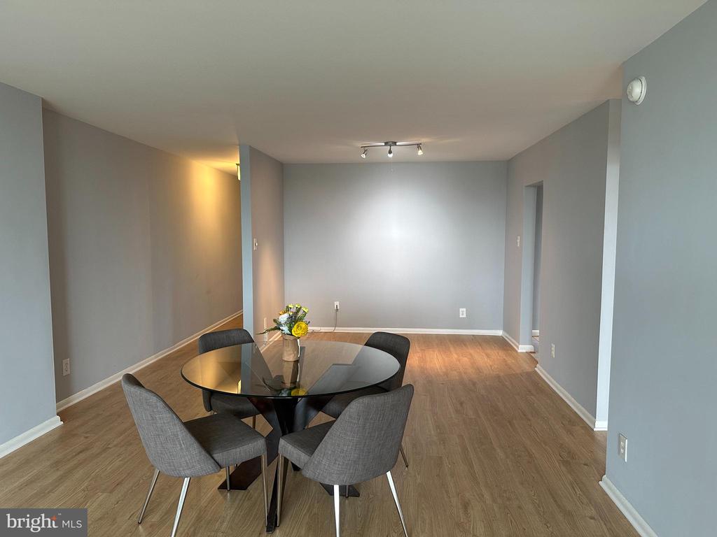 5101 RIVER ROAD Unit: 1711