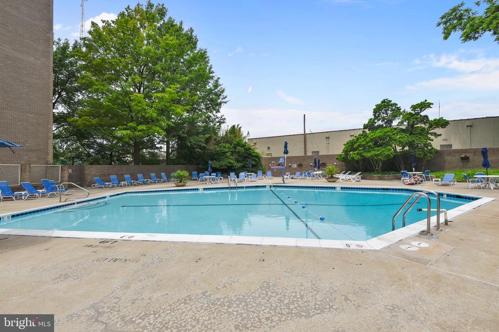 5101 RIVER ROAD Unit: 1711