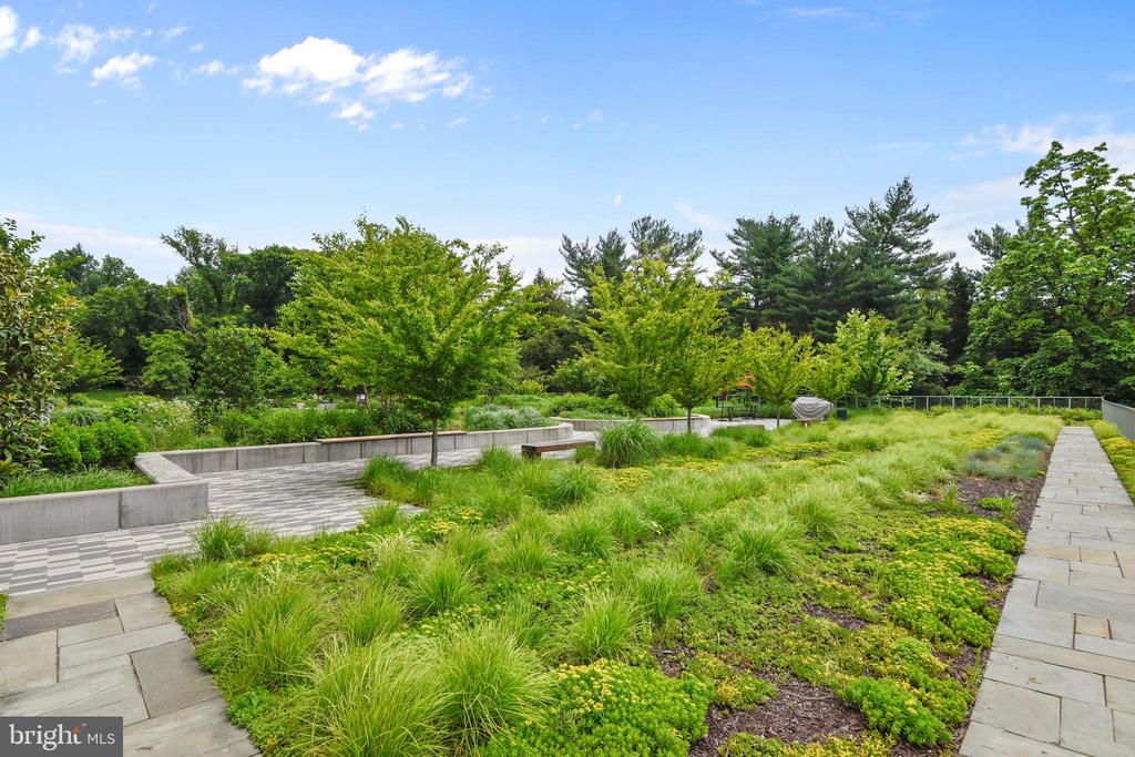 5101 RIVER ROAD Unit: 1711