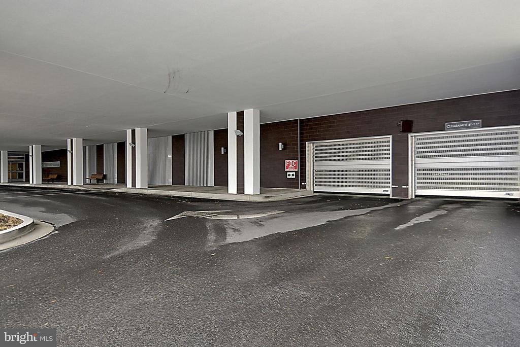 5101 RIVER ROAD Unit: 1711