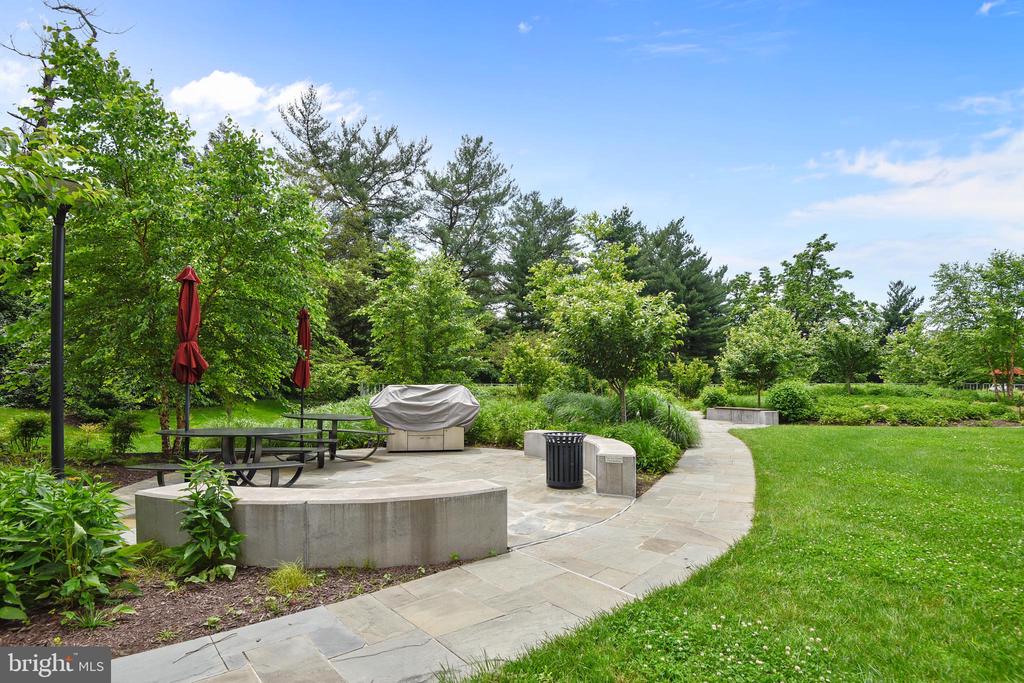 5101 RIVER ROAD Unit: 1711