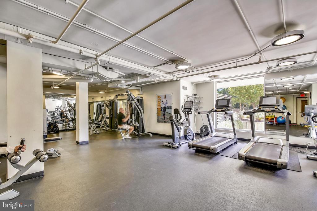 5101 RIVER ROAD Unit: 1711