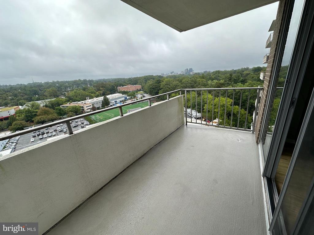 5101 RIVER ROAD Unit: 1711