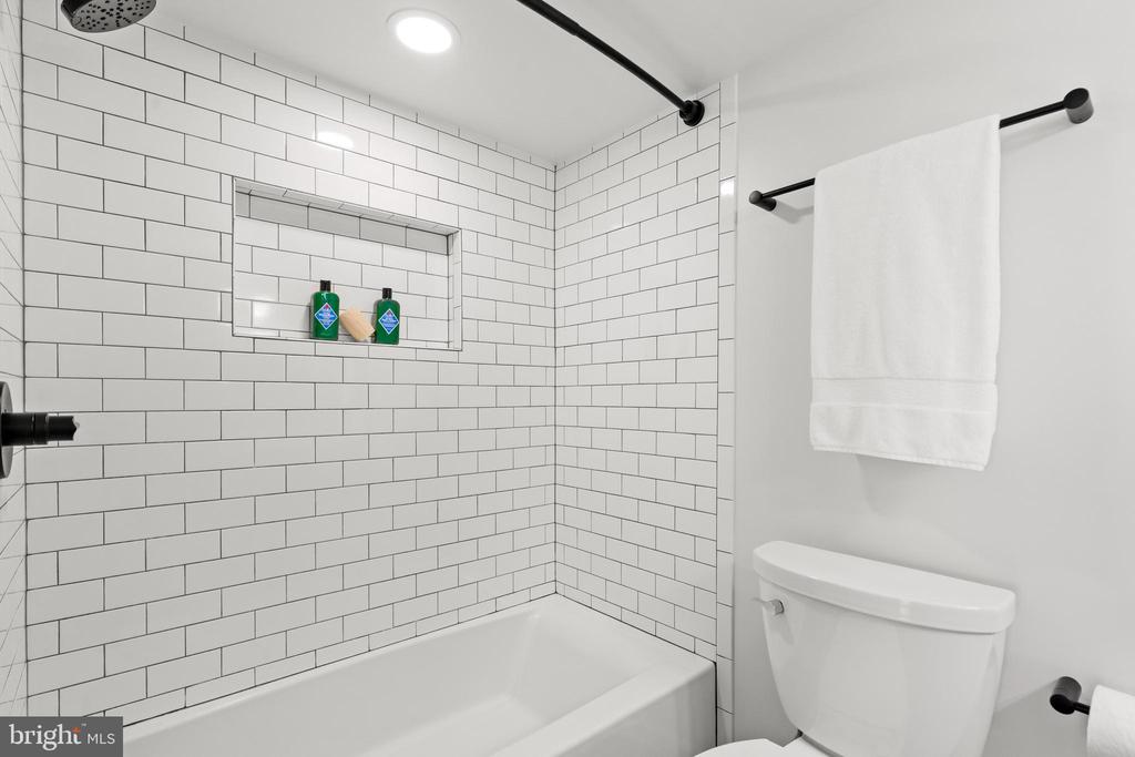 5101 RIVER ROAD Unit: 1504