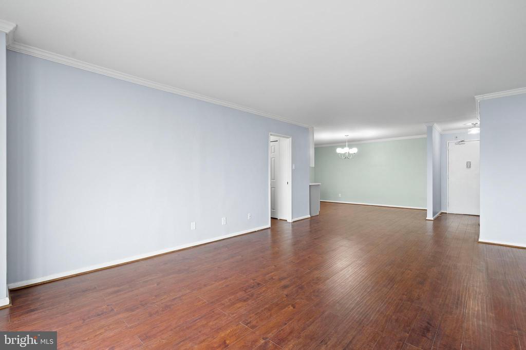 5101 RIVER ROAD Unit: 1504