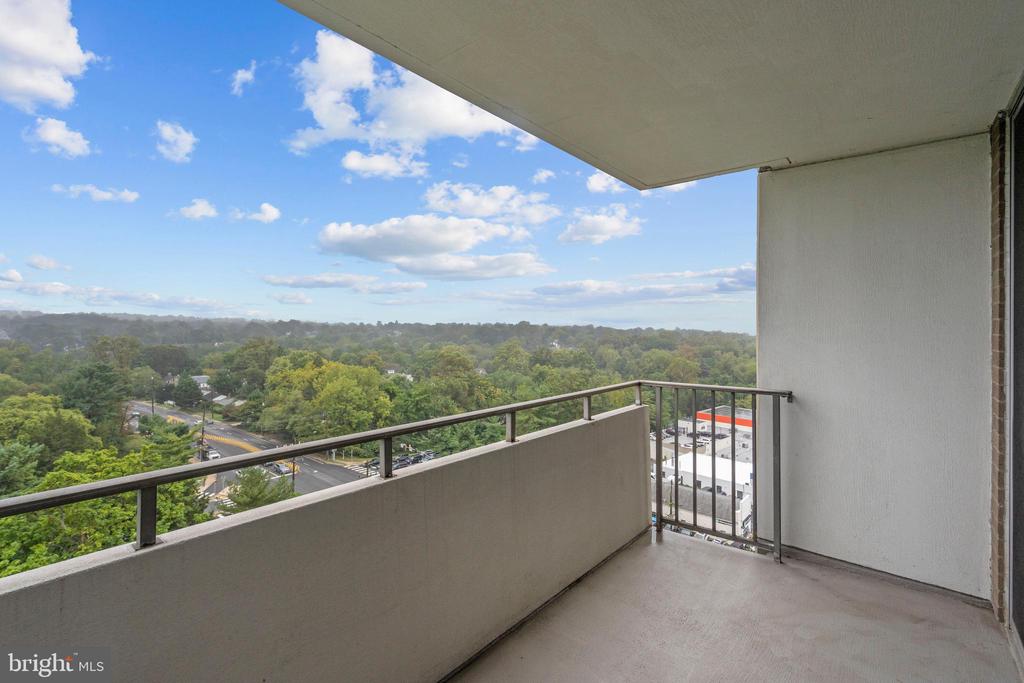 5101 RIVER ROAD Unit: 1504