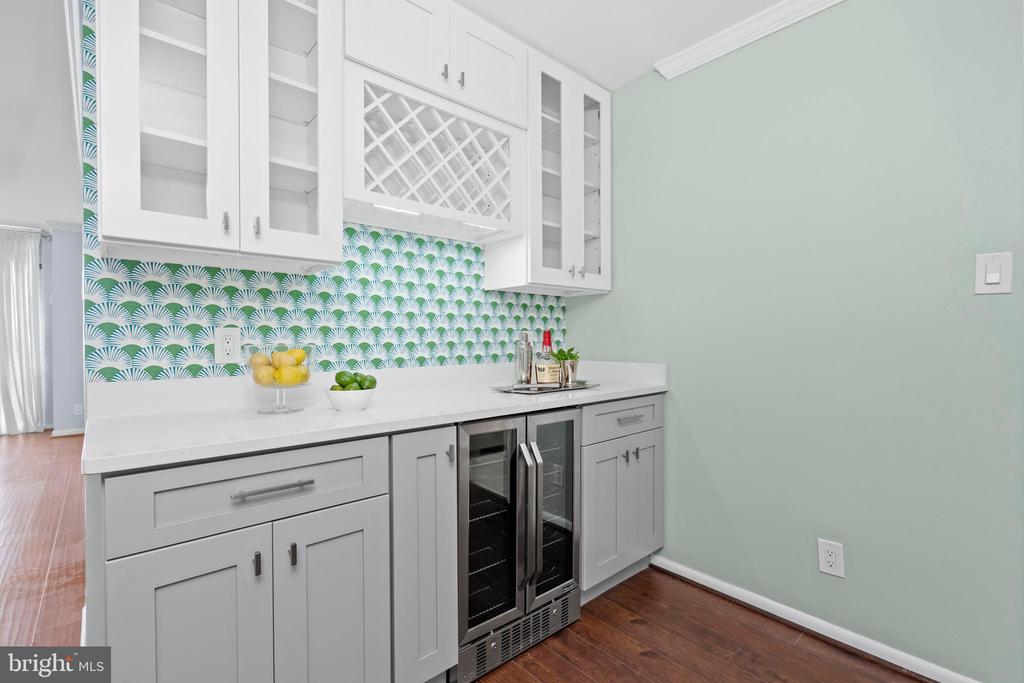 5101 RIVER ROAD Unit: 1504