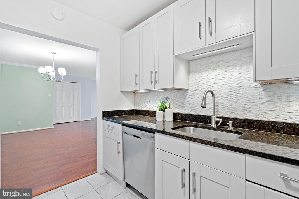 5101 RIVER ROAD Unit: 1504