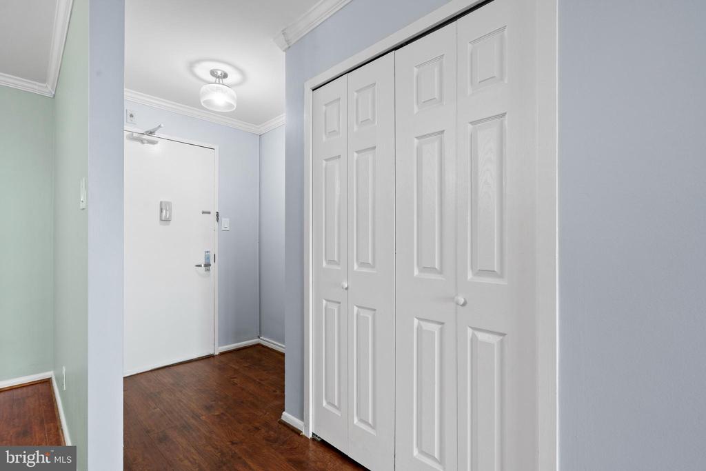 5101 RIVER ROAD Unit: 1504