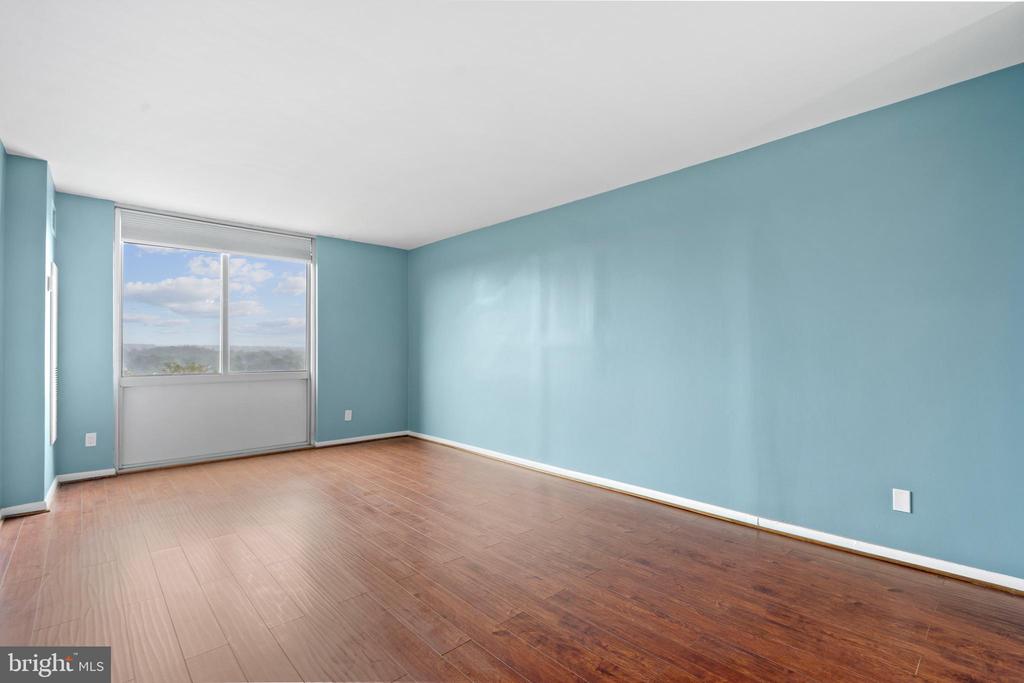 5101 RIVER ROAD Unit: 1504