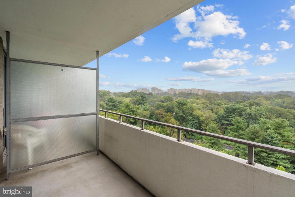 5101 RIVER ROAD Unit: 1504