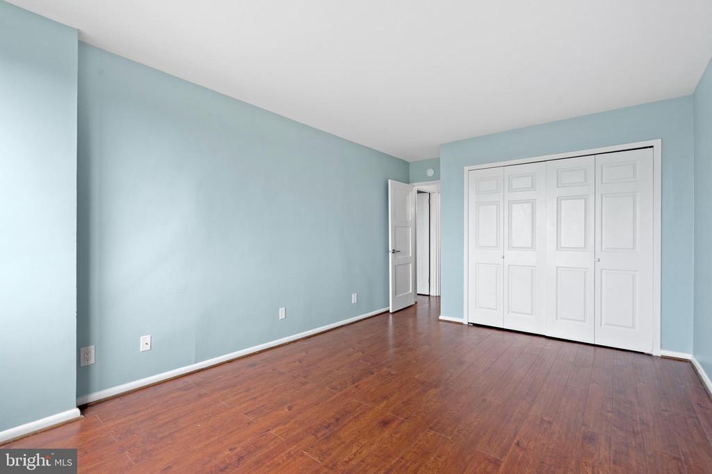 5101 RIVER ROAD Unit: 1504
