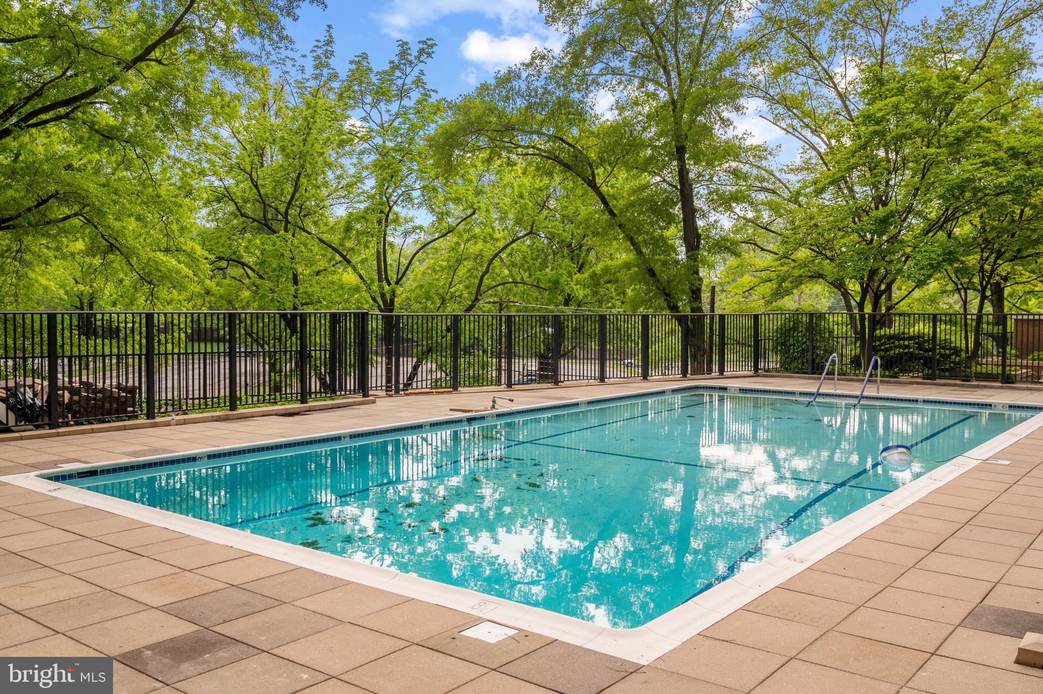 4620 N PARK AVENUE 305W