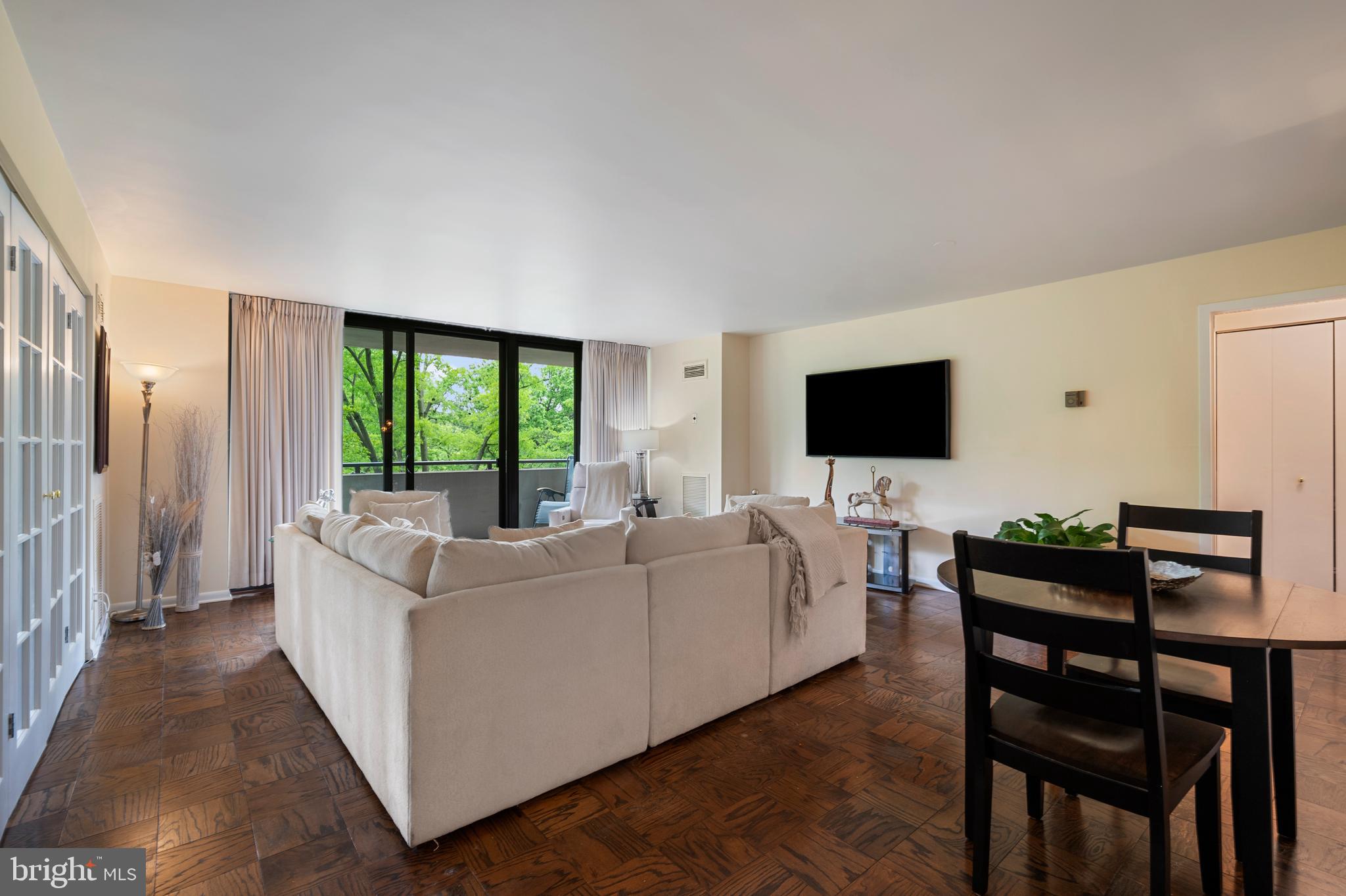 4620 N PARK AVENUE 305W