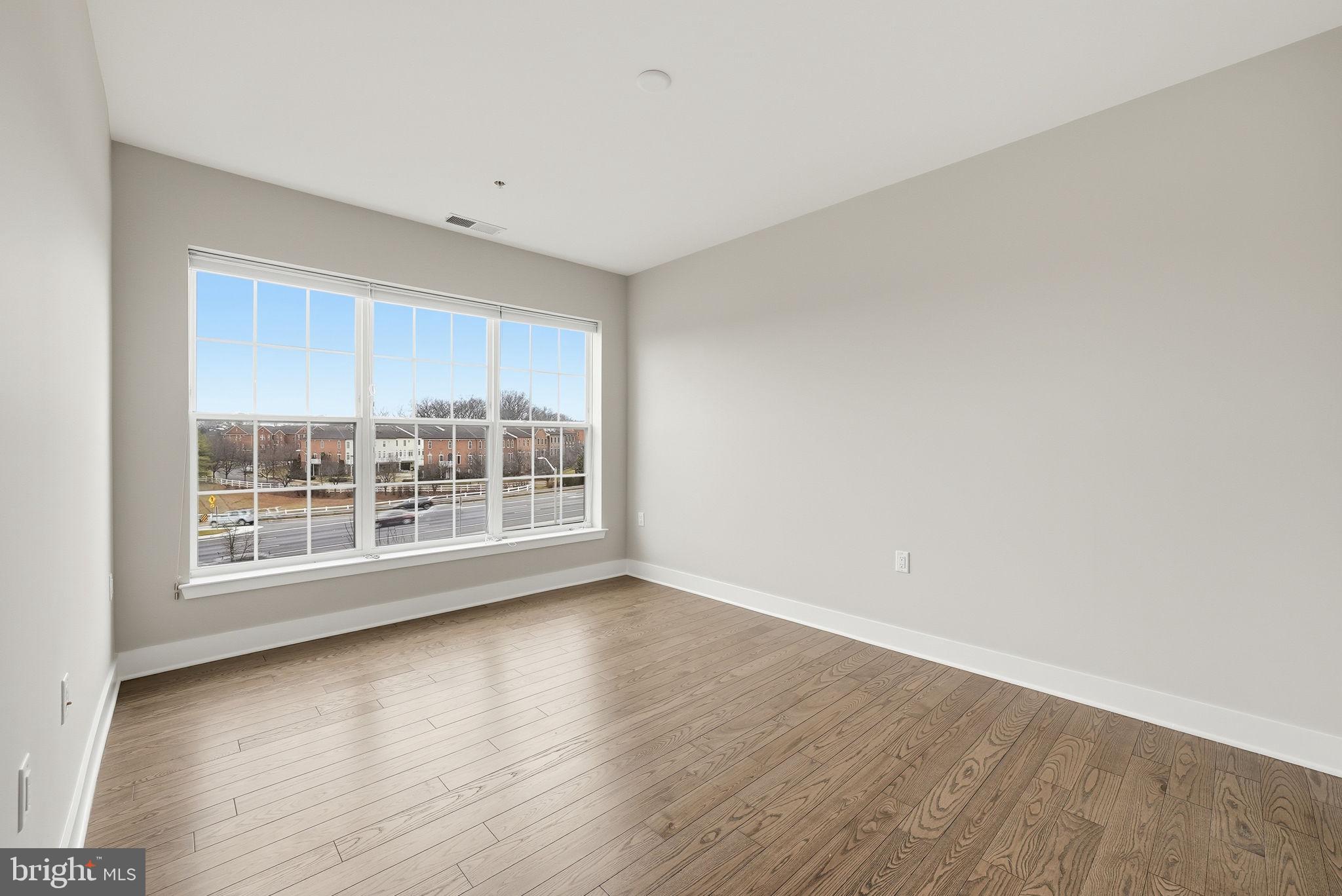 502 DIAMONDBACK DRIVE 204