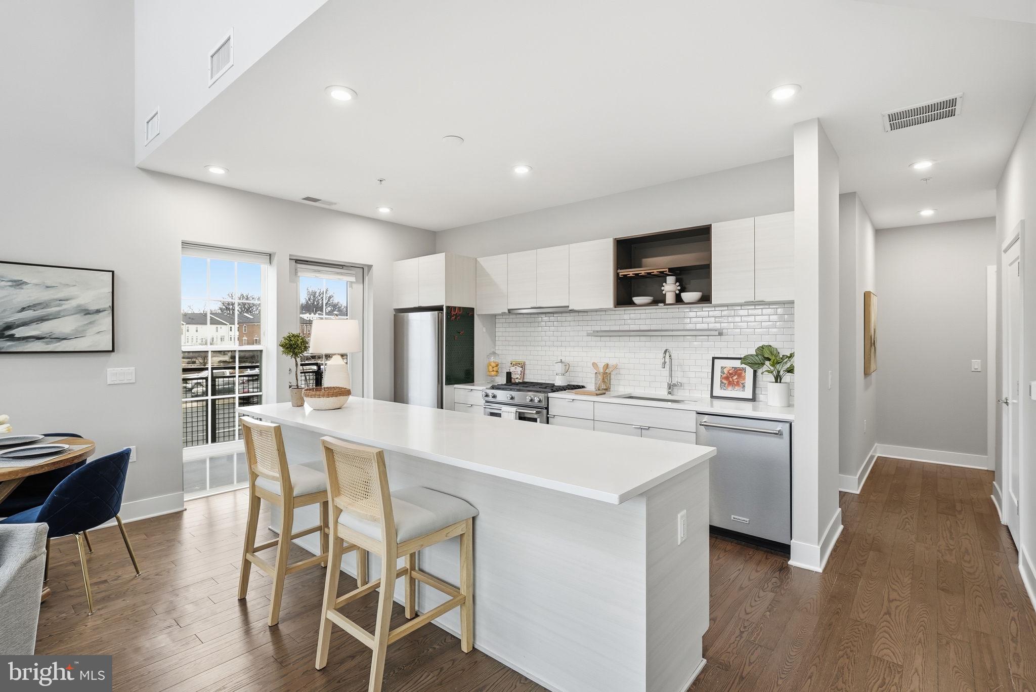 502 DIAMONDBACK DRIVE 204