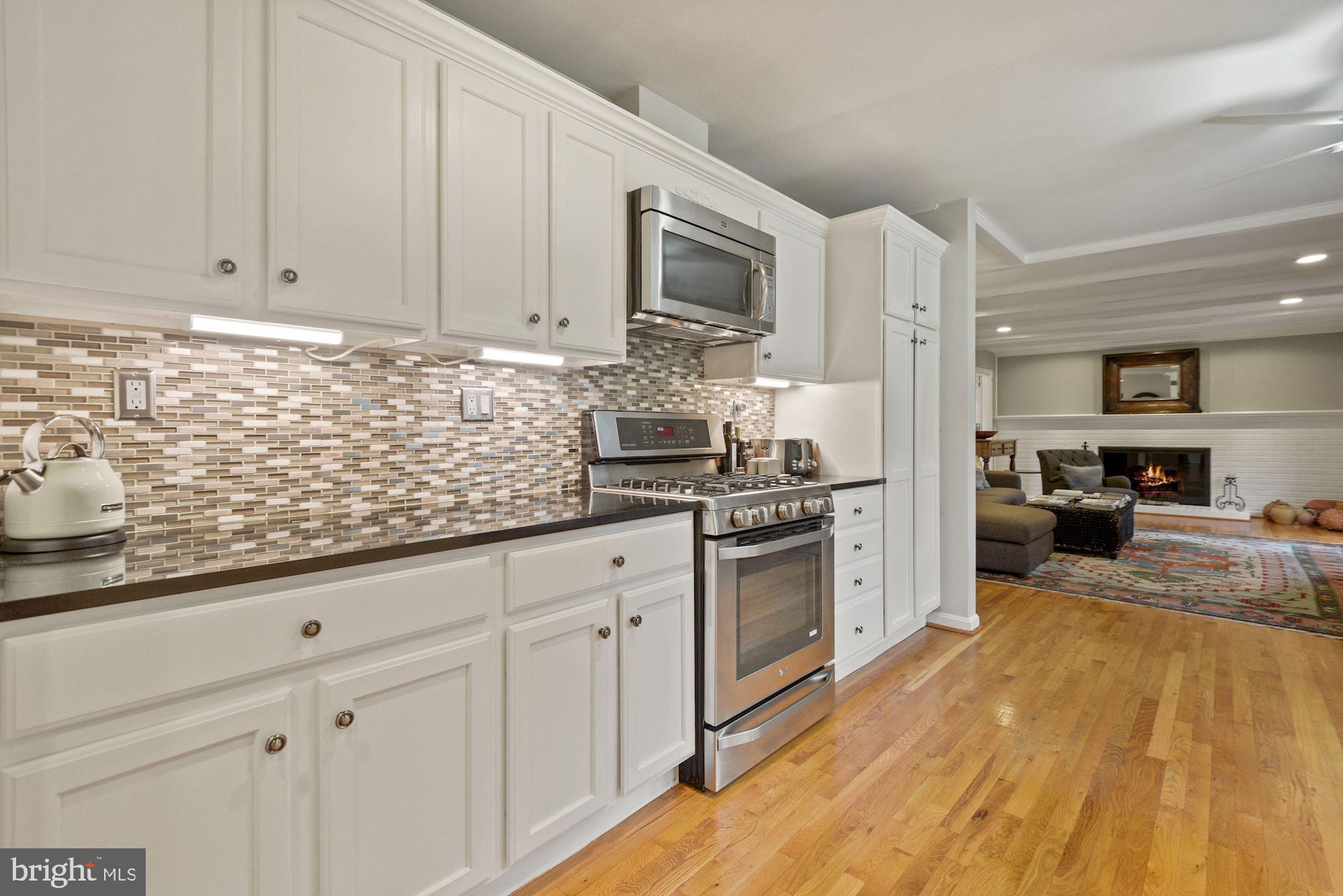 11804 STONEWOOD LANE