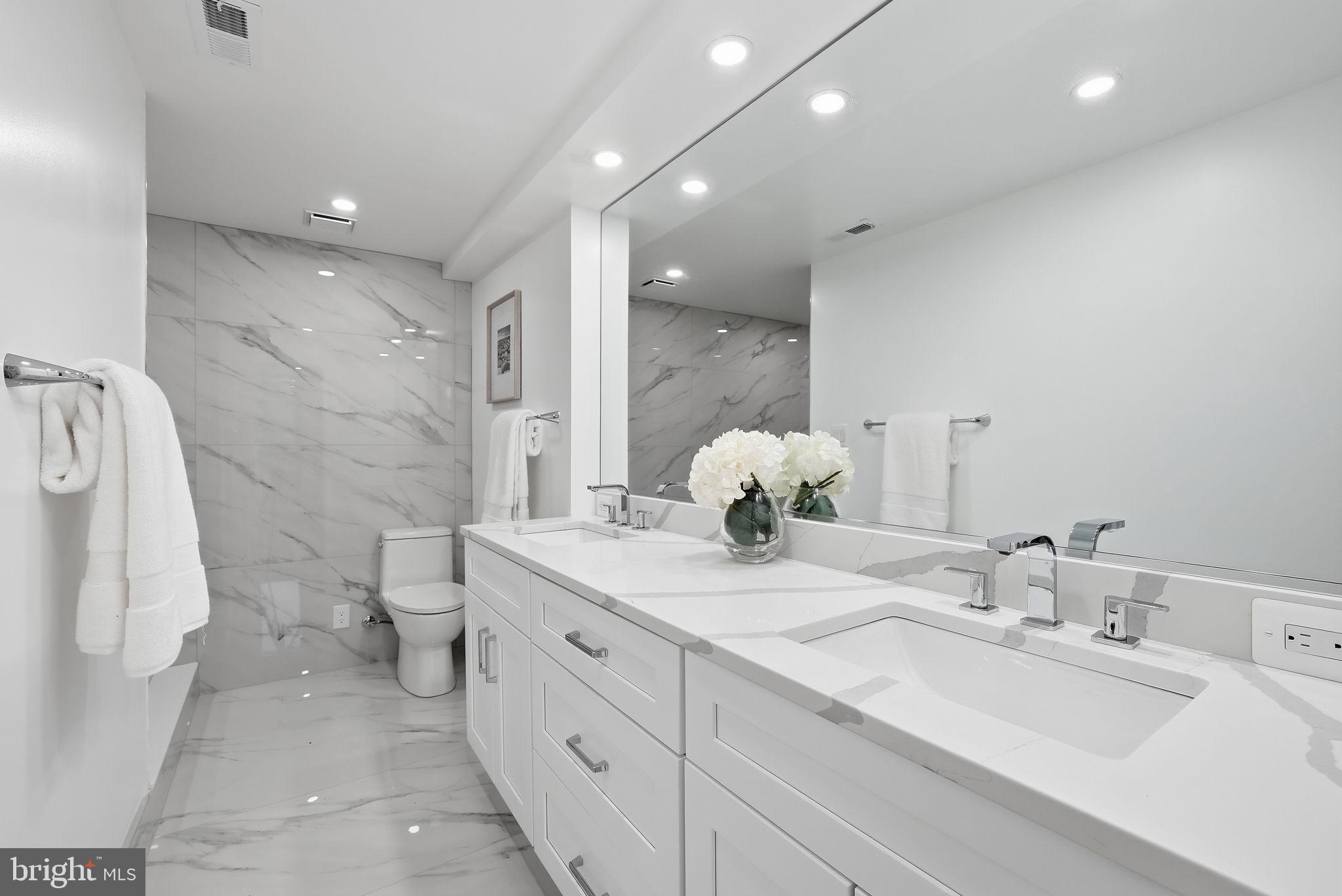 4550 N PARK AVENUE 807