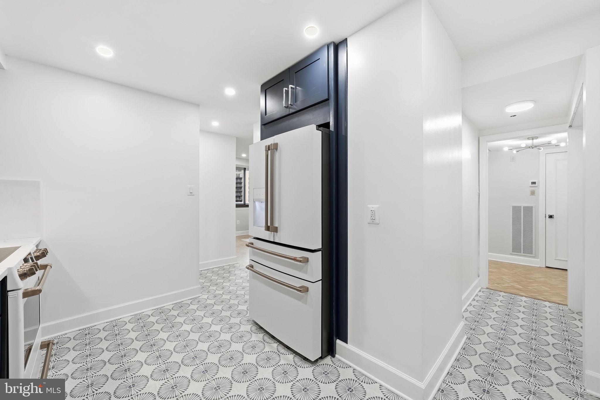 4550 N PARK AVENUE 807