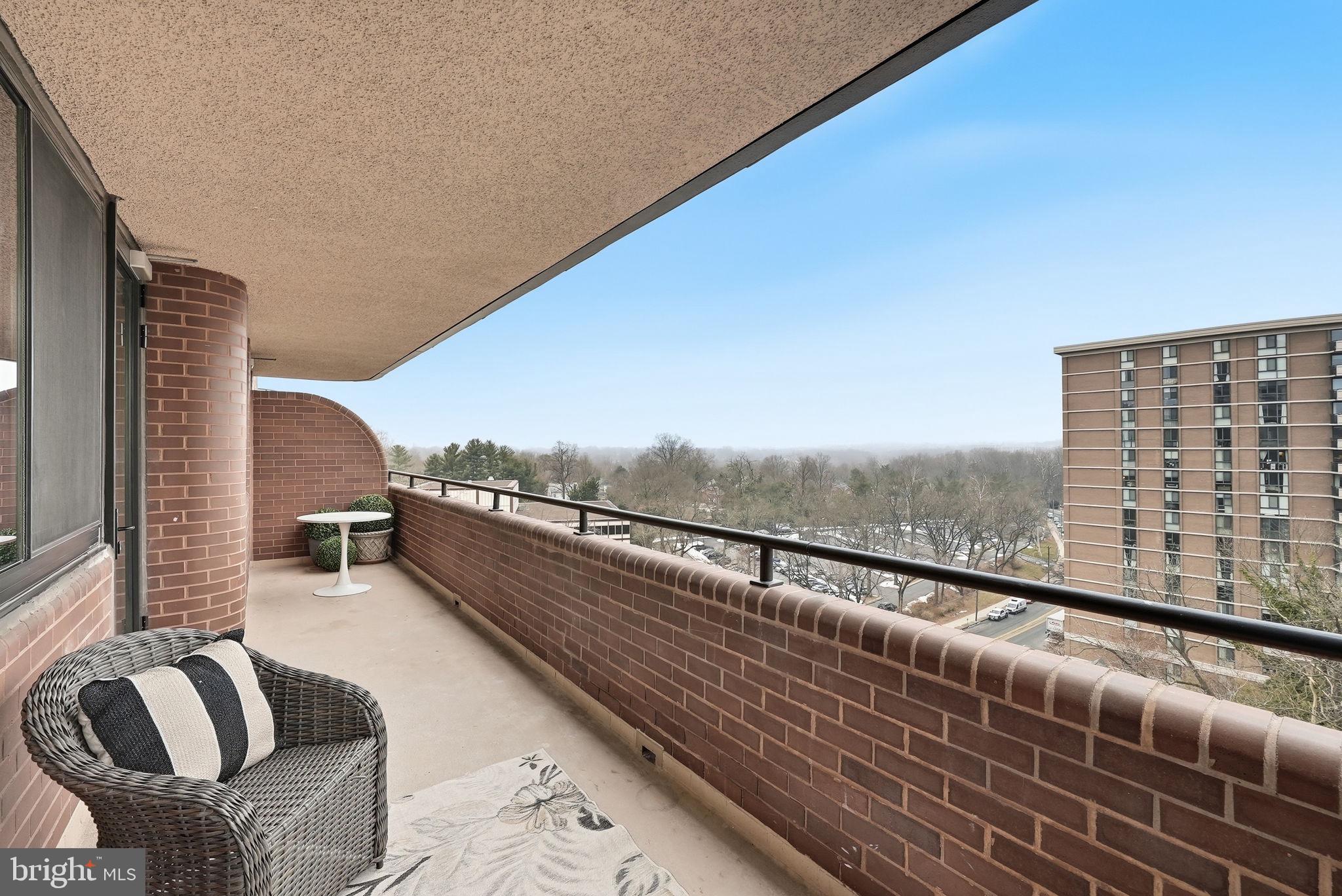 4550 N PARK AVENUE 807