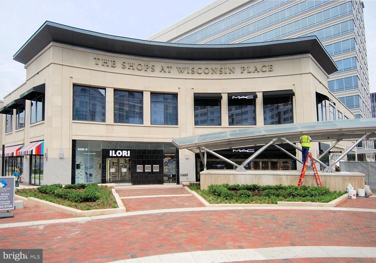 4550 N PARK AVENUE 807