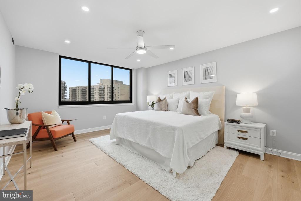 4550 N PARK AVENUE Unit: 807