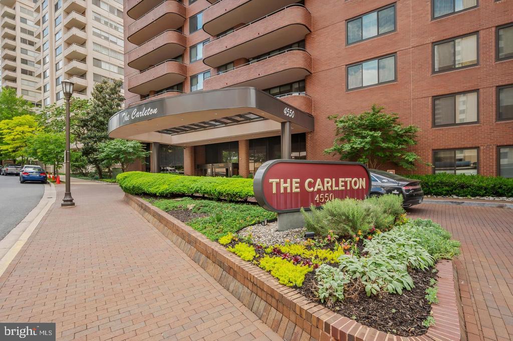 4550 N PARK AVENUE Unit: 807