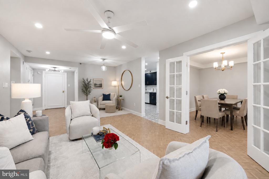 4550 N PARK AVENUE Unit: 807