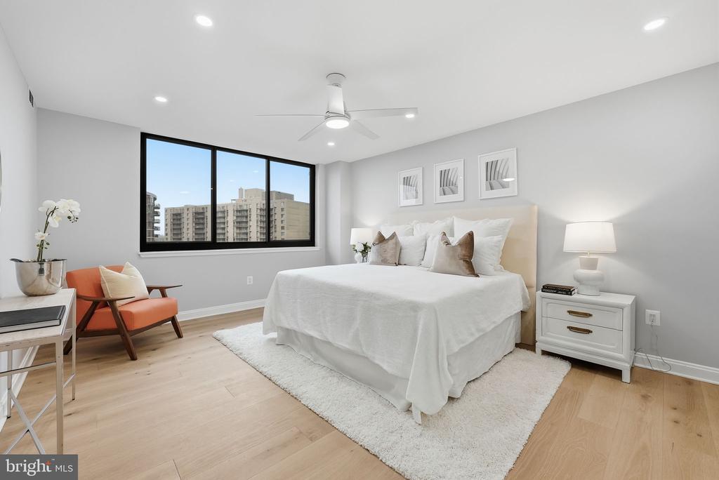 4550 N PARK AVENUE Unit: 807