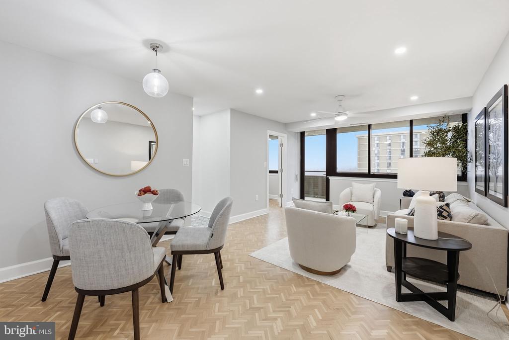 4550 N PARK AVENUE Unit: 807